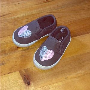 Carters shoes size 4